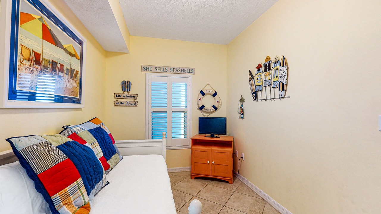 Photo of Bedroom in Navarre Beach