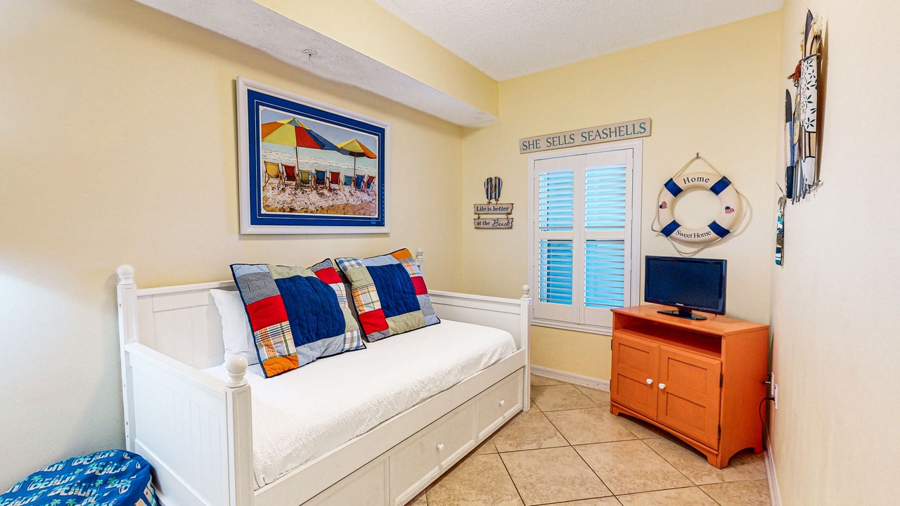 Photo of Bedroom in Navarre Beach