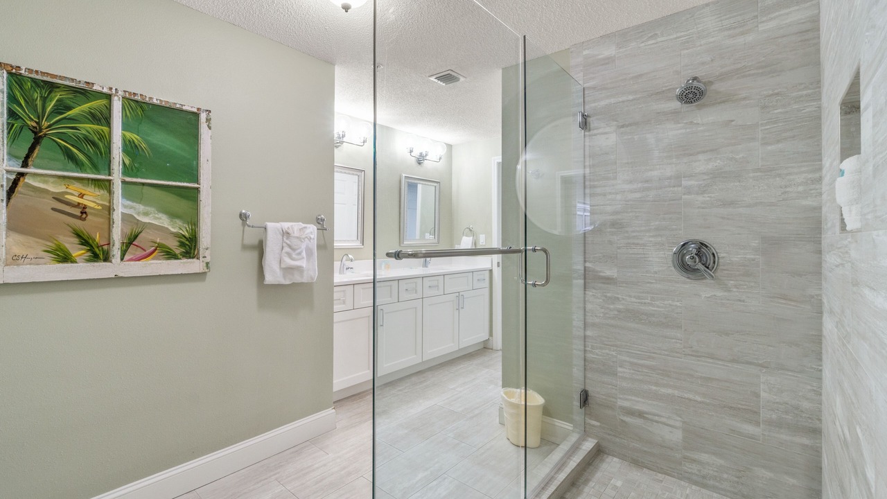 Photo of Bathroom in Navarre Beach