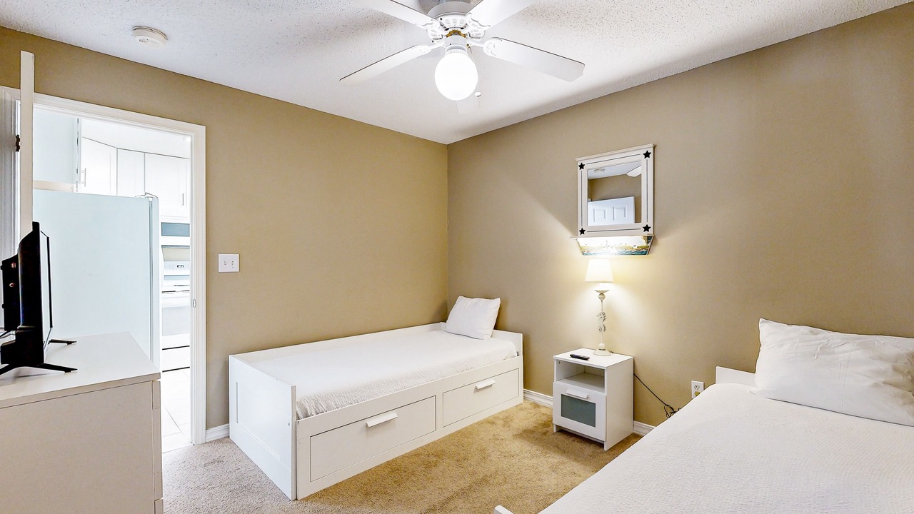 Photo of Bedroom in Navarre Beach