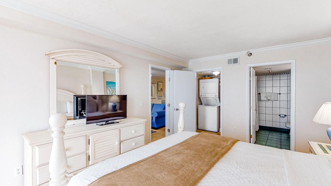 Photo of Bedroom in Navarre Beach