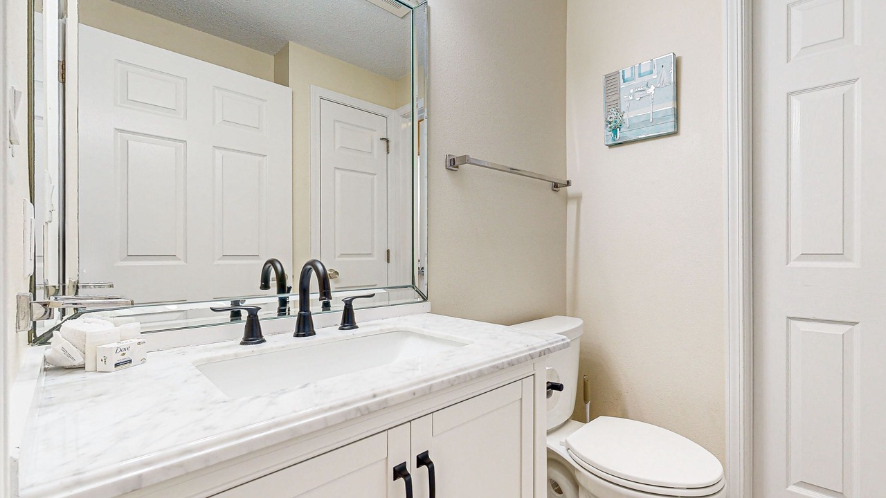 Photo of Bathroom in Navarre Beach