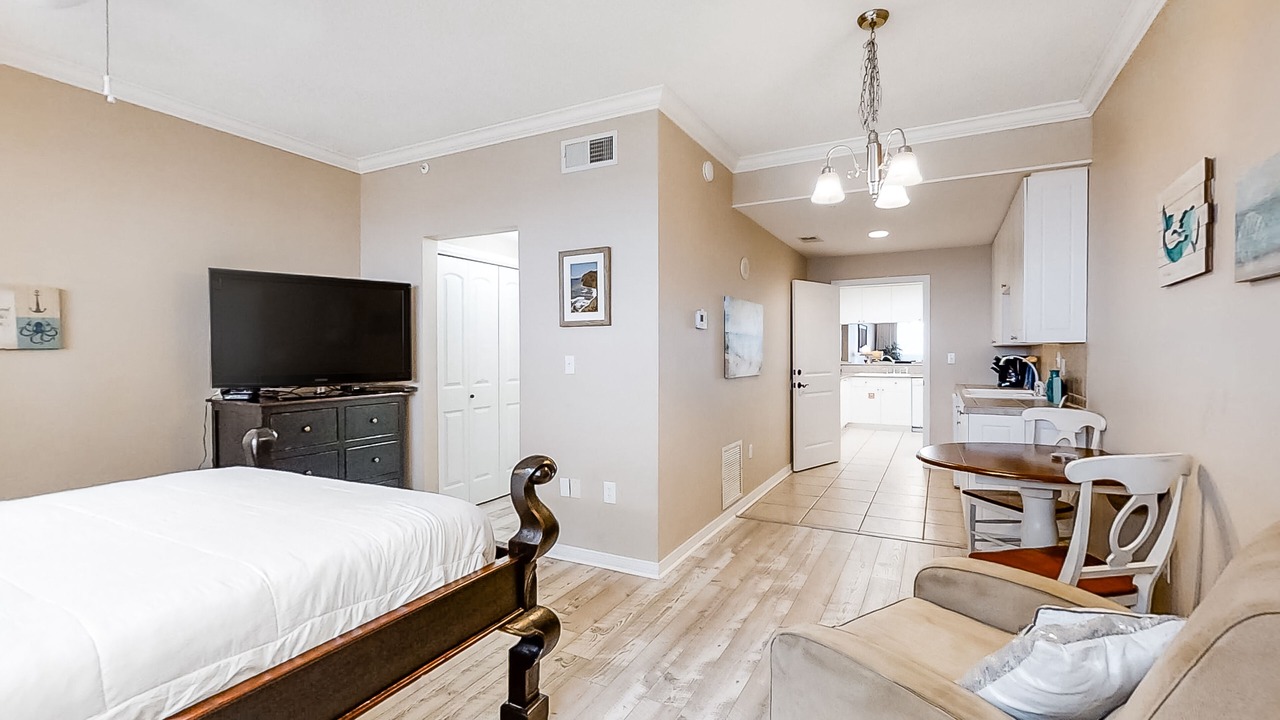 Photo of Bedroom in Navarre Beach