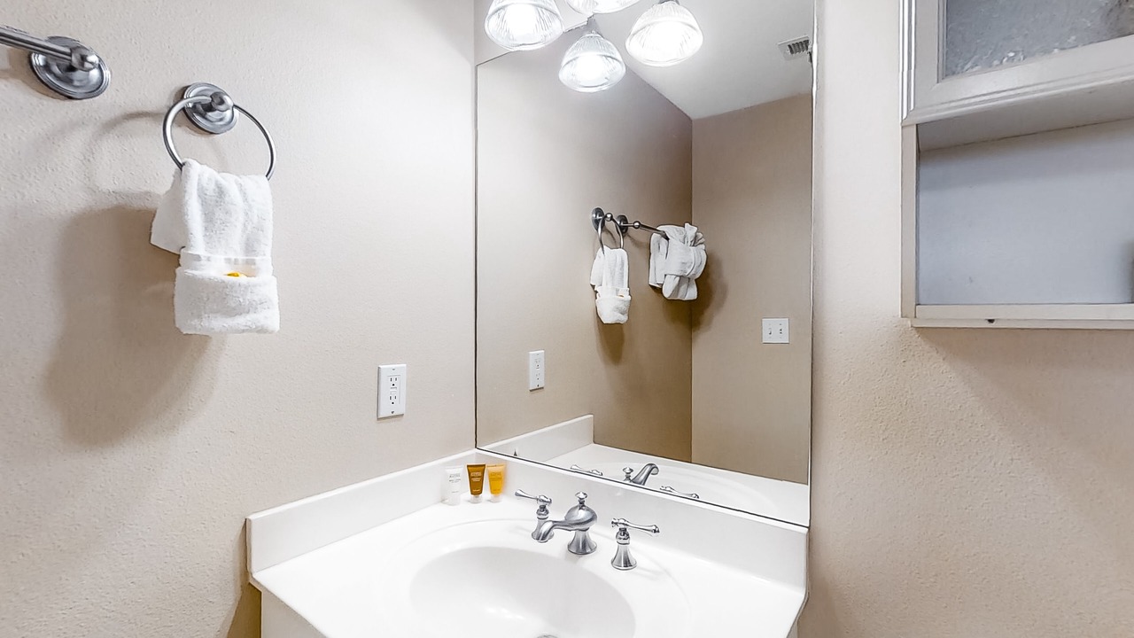 Photo of Bathroom in Navarre Beach