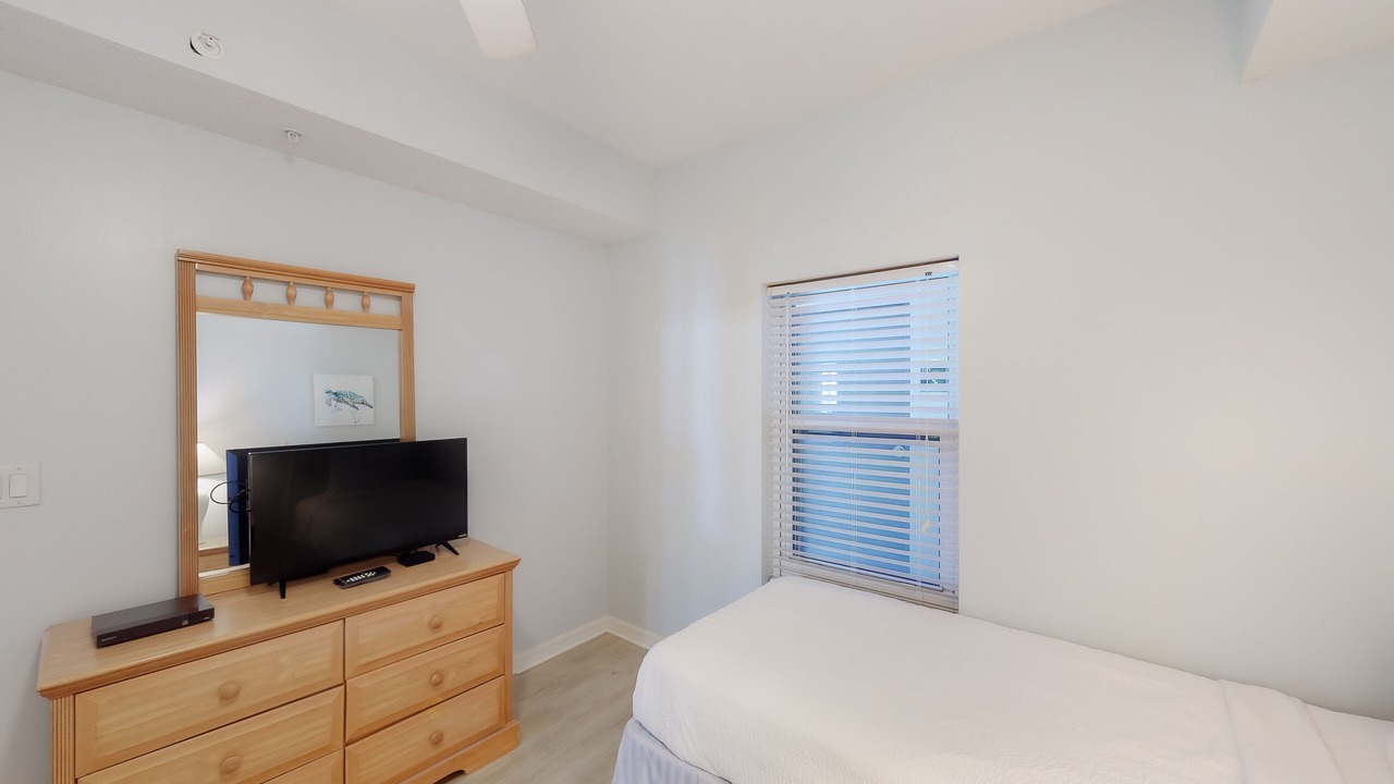 Photo of Bedroom in Navarre Beach