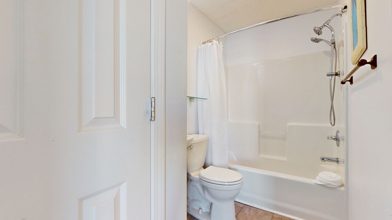 Photo of Bathroom in Navarre Beach