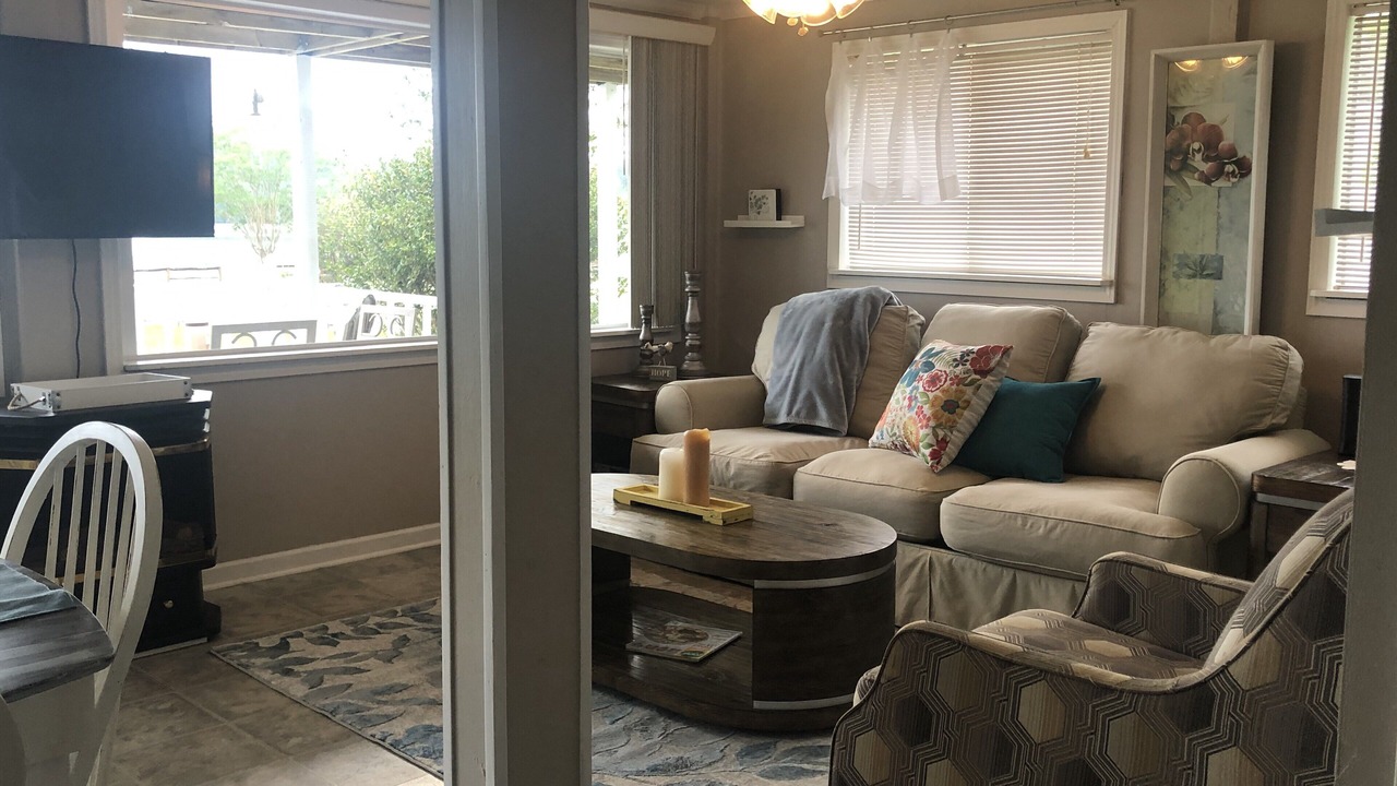 Photo of Livingroom in McNeill