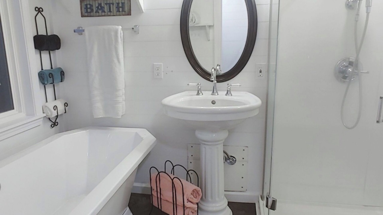 Photo of Bathroom in McNeill