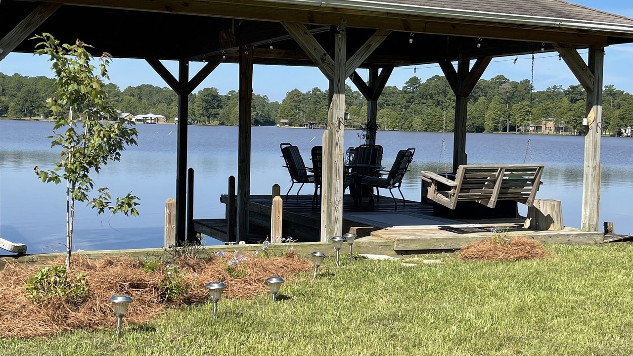 Photo of Outdoor in McNeill