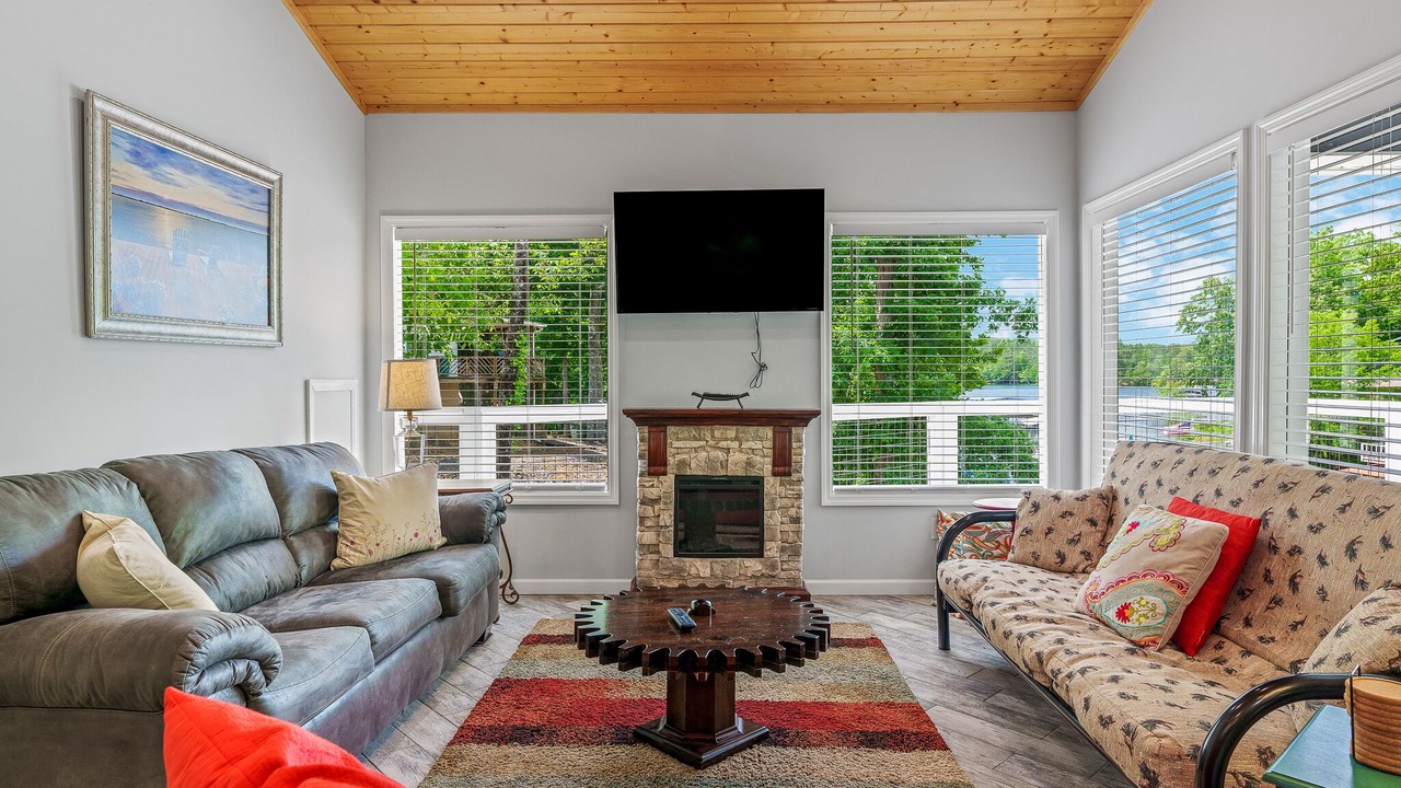 Photo of Livingroom in Jasper