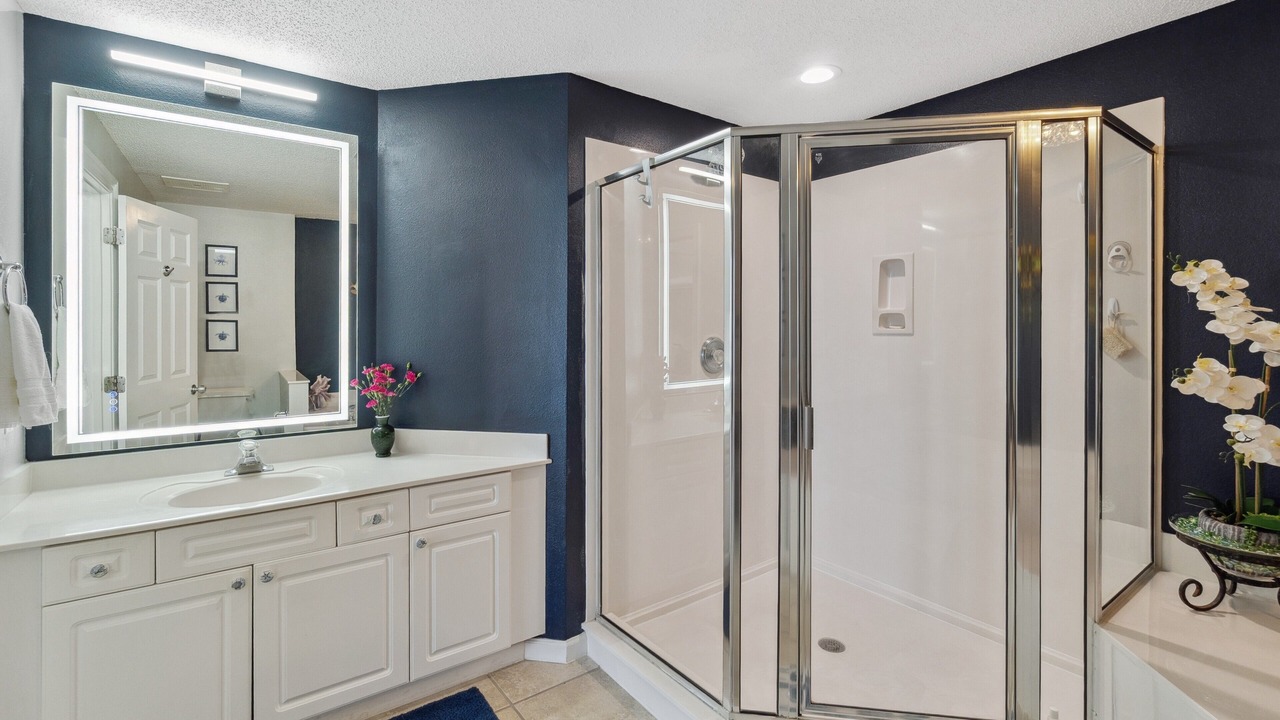Photo of Bathroom in Navarre Beach