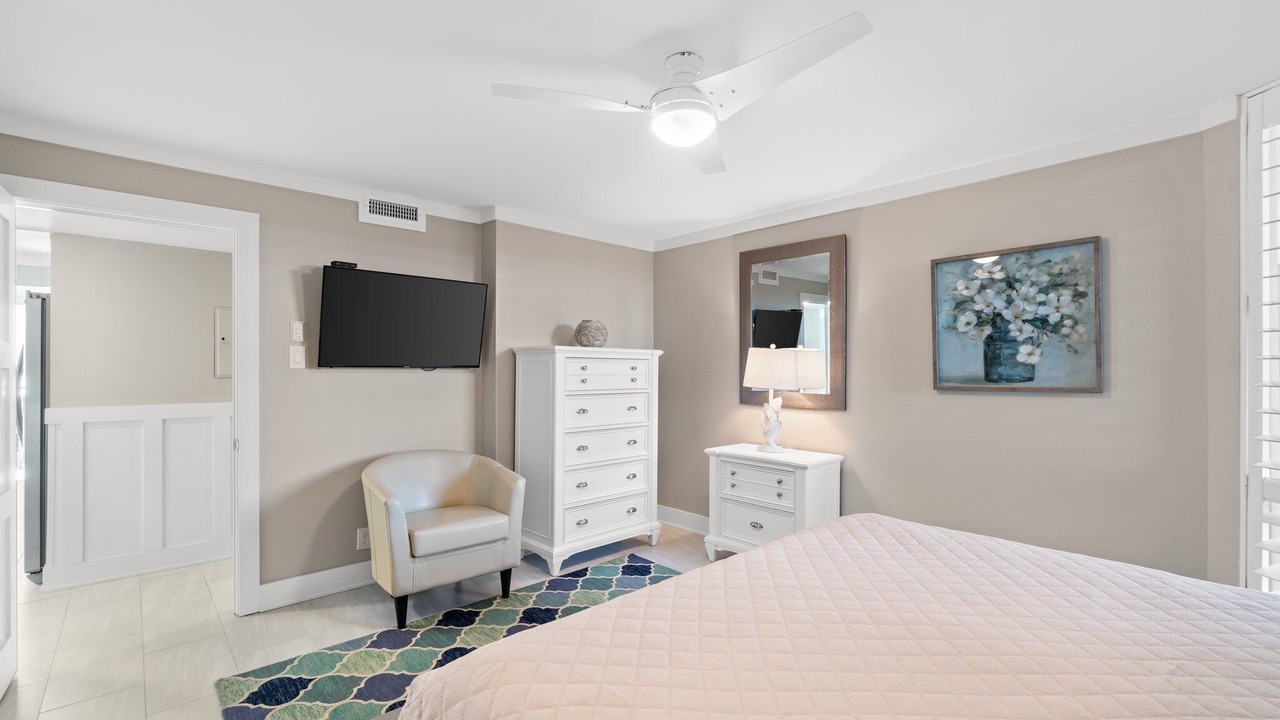Photo of Bedroom in Crescent Beach