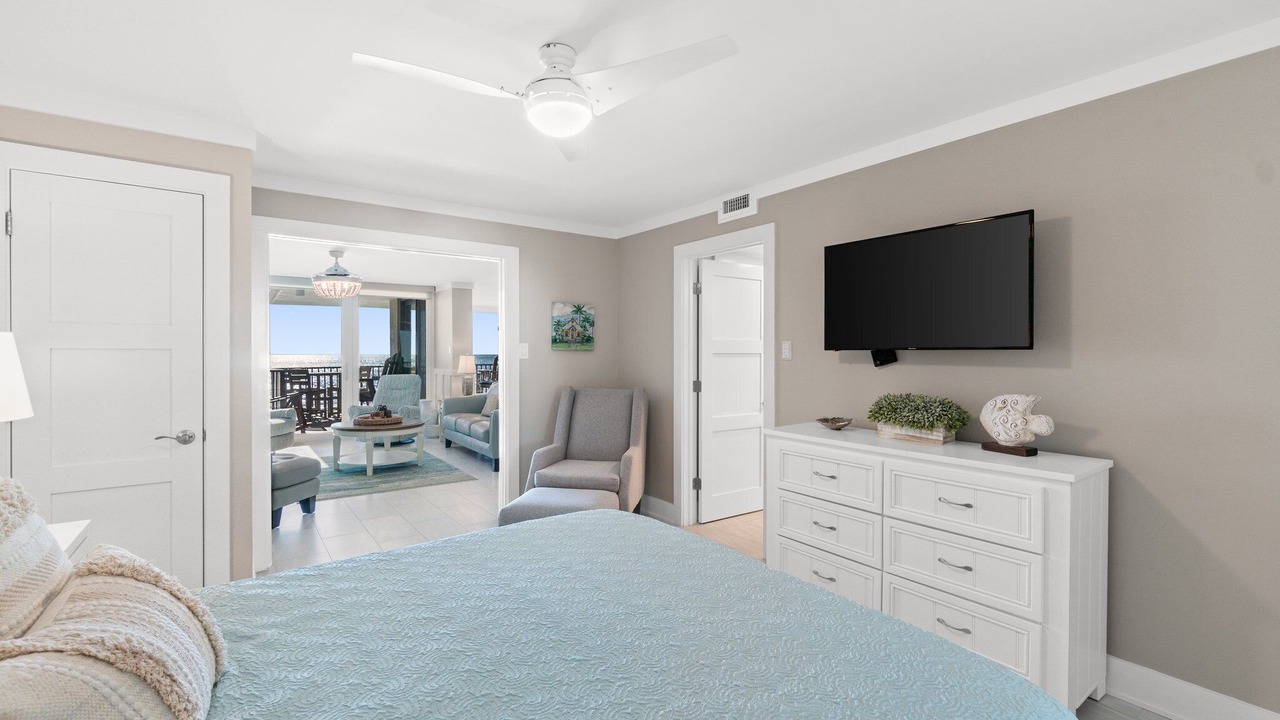 Photo of Bedroom in Crescent Beach