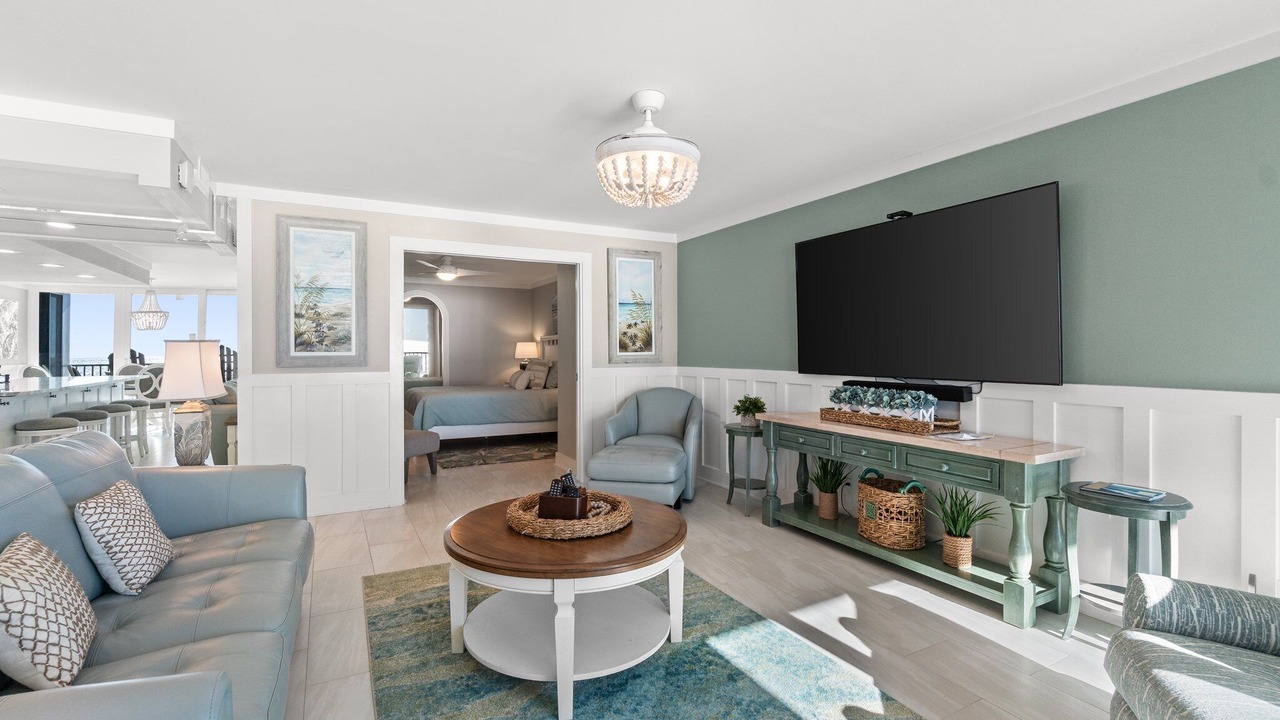 Photo of Livingroom in Crescent Beach