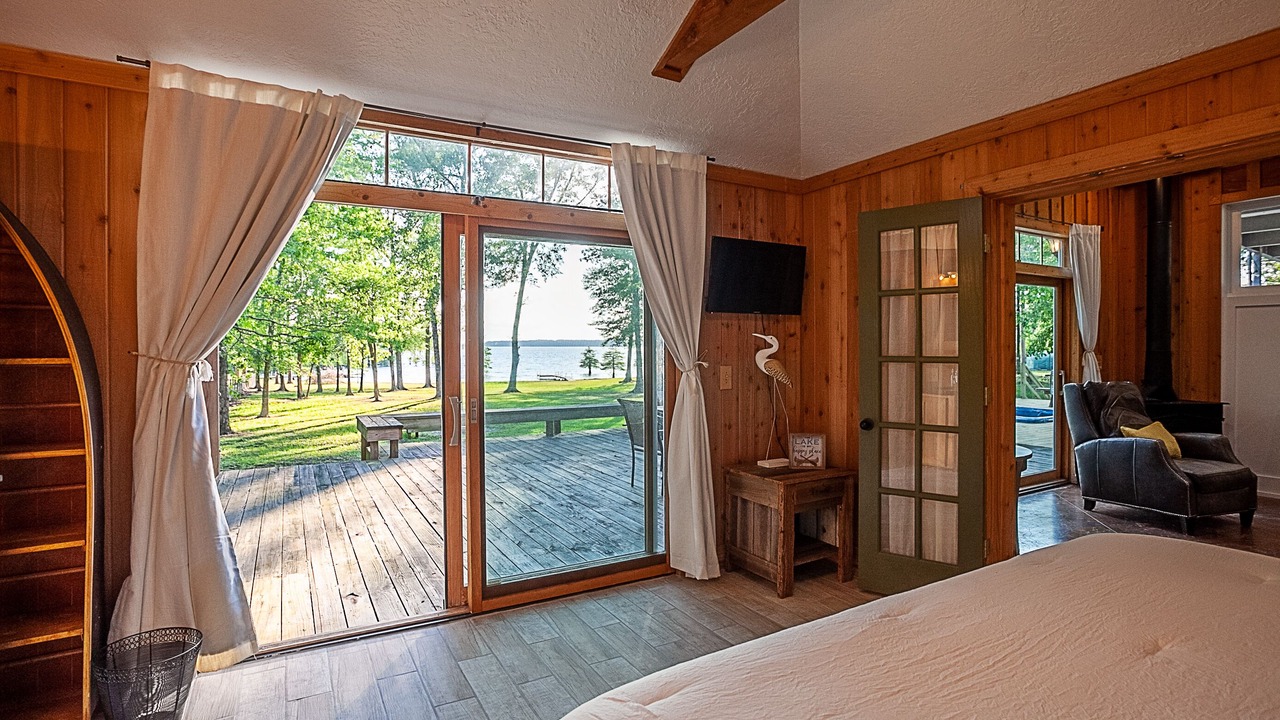 Photo of Bedroom in Brookeland