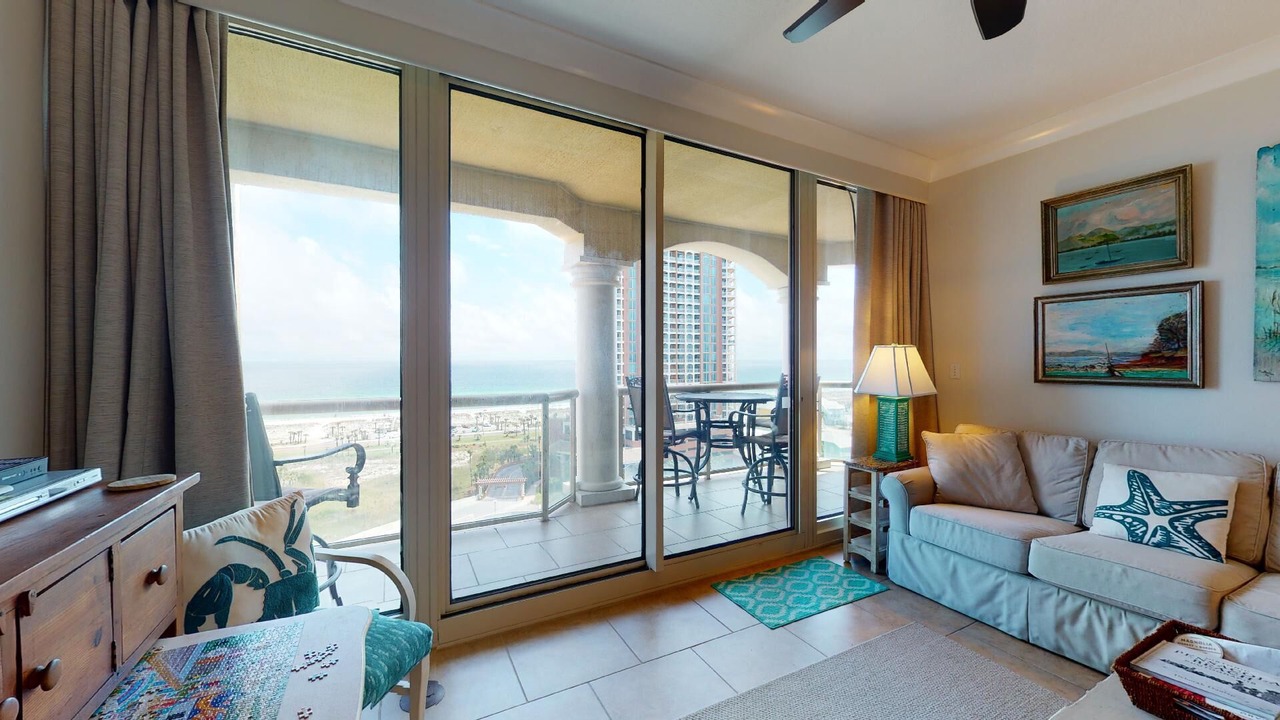 Photo of Livingroom in Pensacola Beach