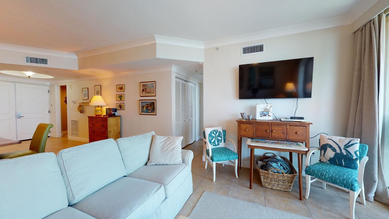 Photo of Livingroom in Pensacola Beach