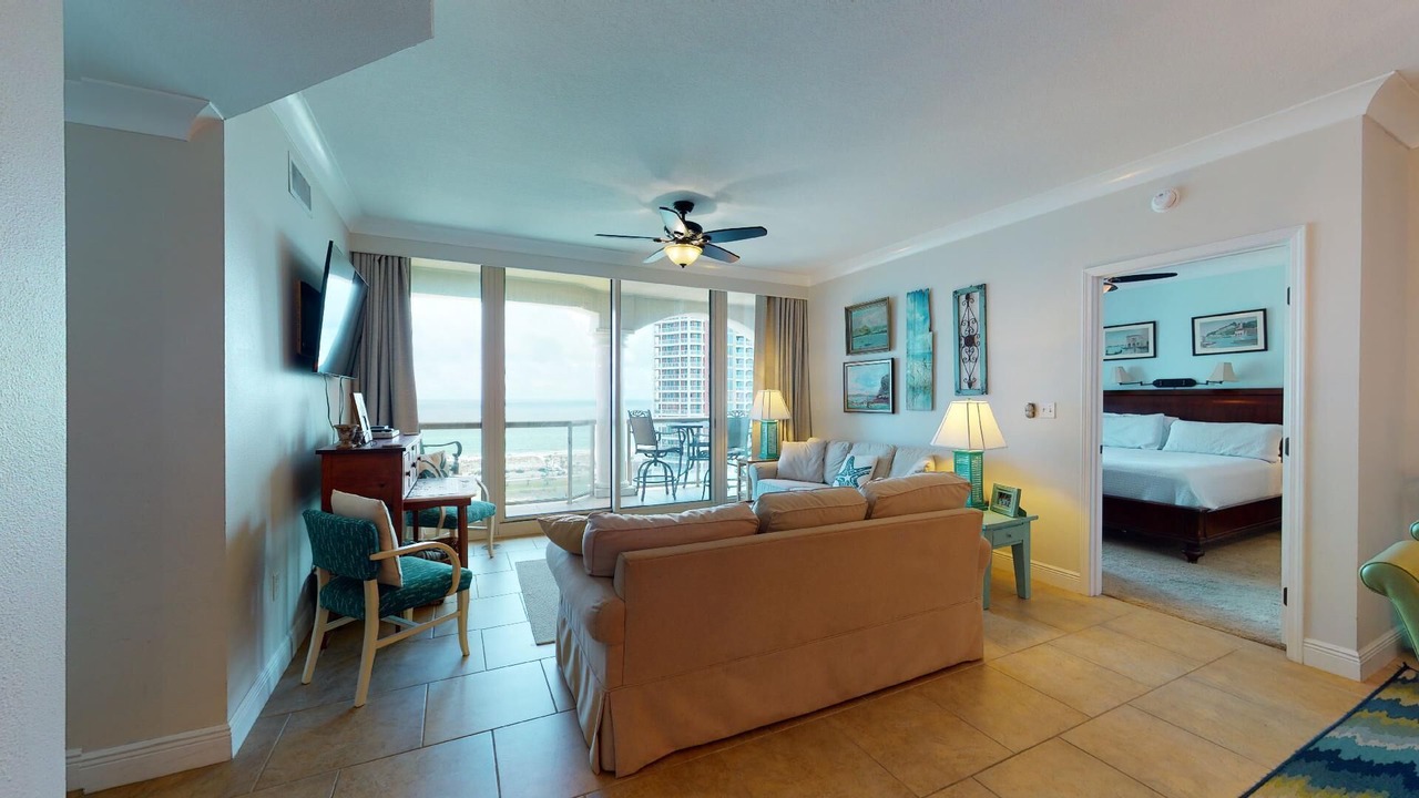 Photo of Livingroom in Pensacola Beach