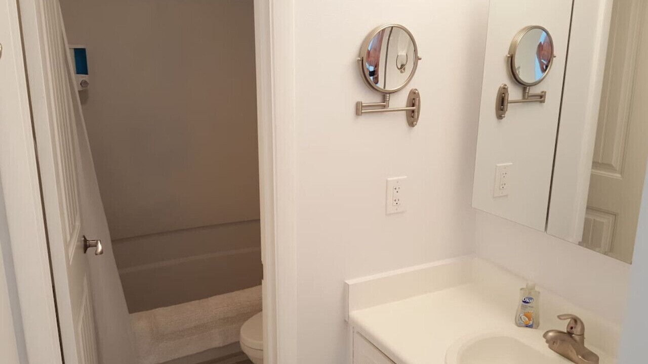 Photo of Bathroom in Navarre Beach