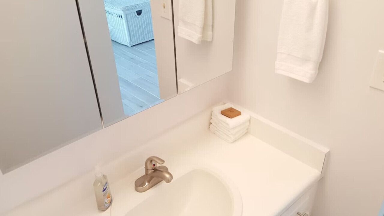 Photo of Bathroom in Navarre Beach