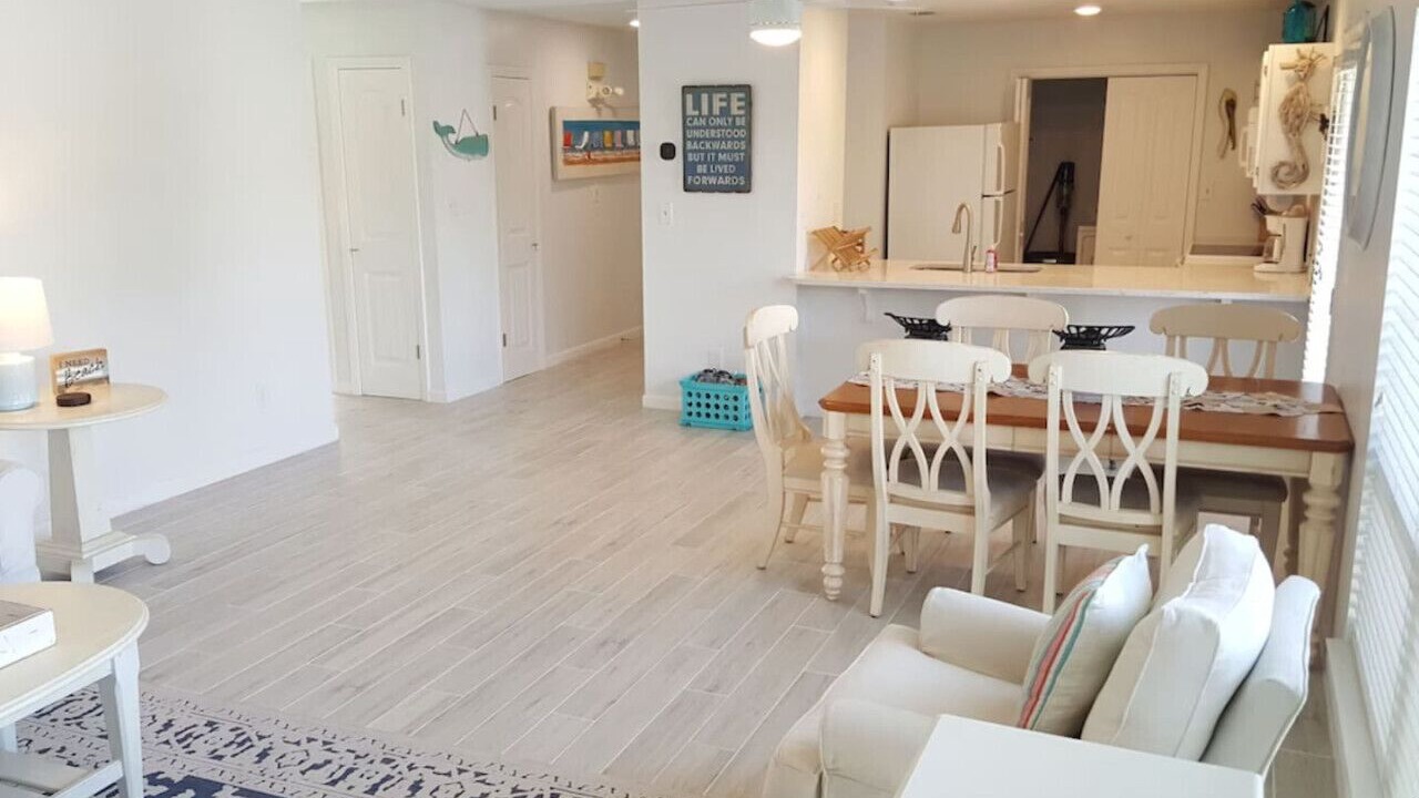 Photo of Bedroom in Navarre Beach