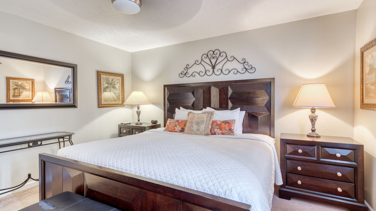 Photo of Bedroom in Crystal Beach