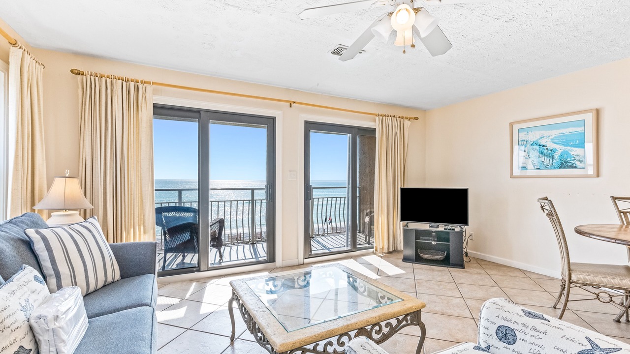 Photo of Livingroom in Crystal Beach