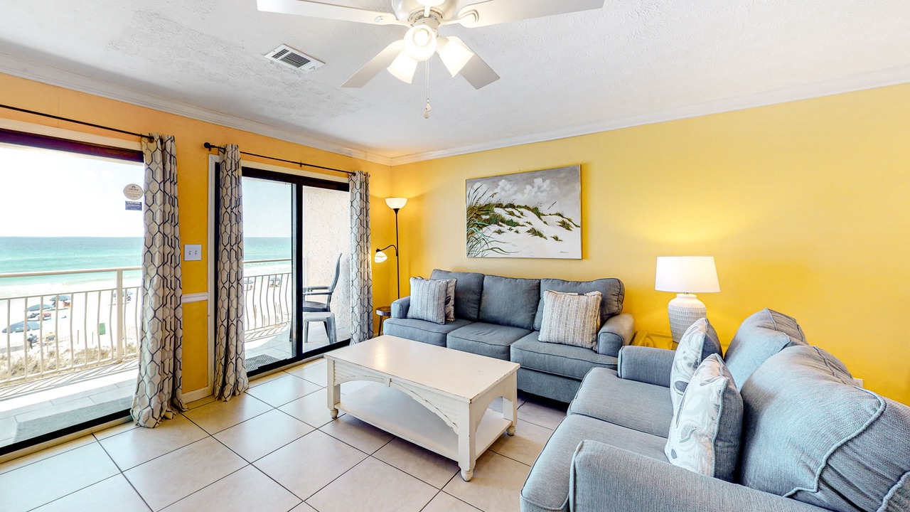Photo of Livingroom in Crystal Beach