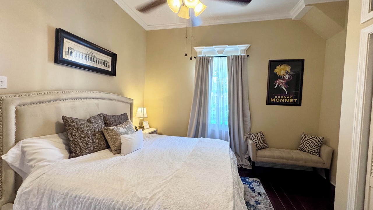 Photo of Bedroom in Irish Channel