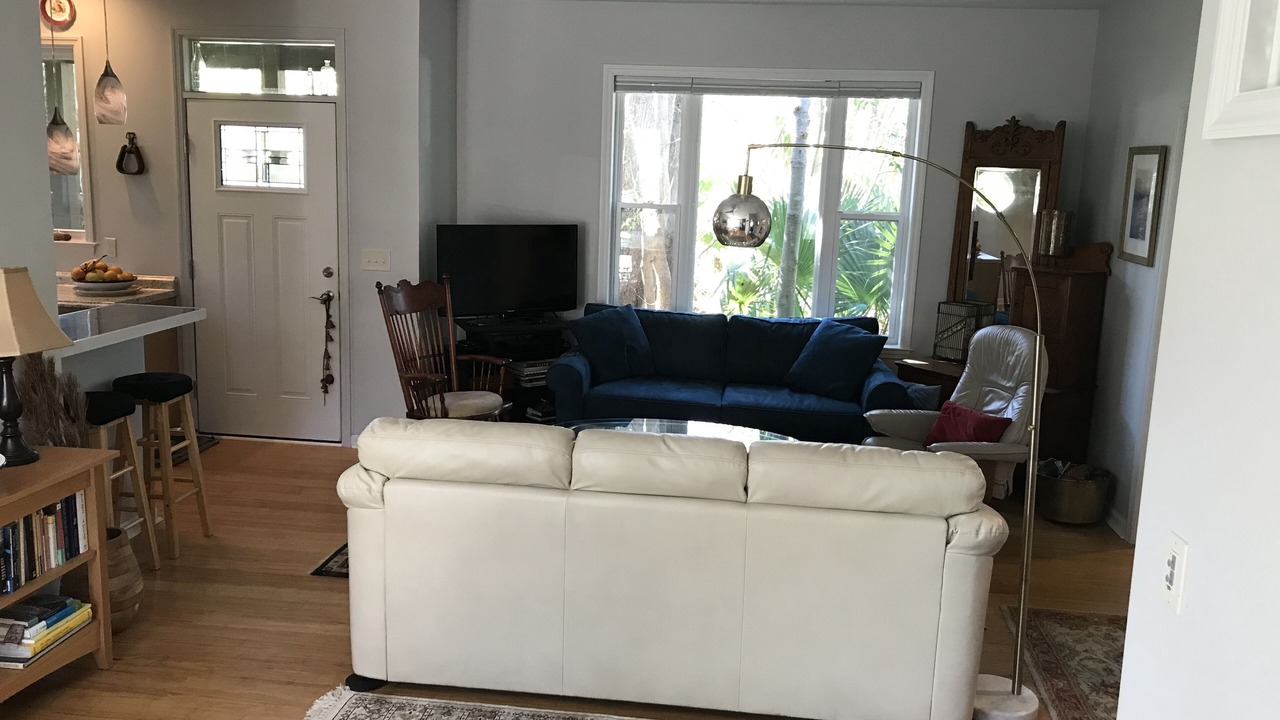 Photo of Livingroom in Historic Downtown Apalachicola
