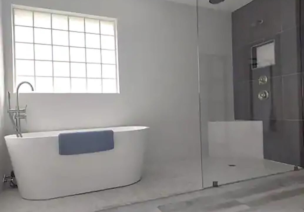 Photo of Bathroom in Northwest Pensacola