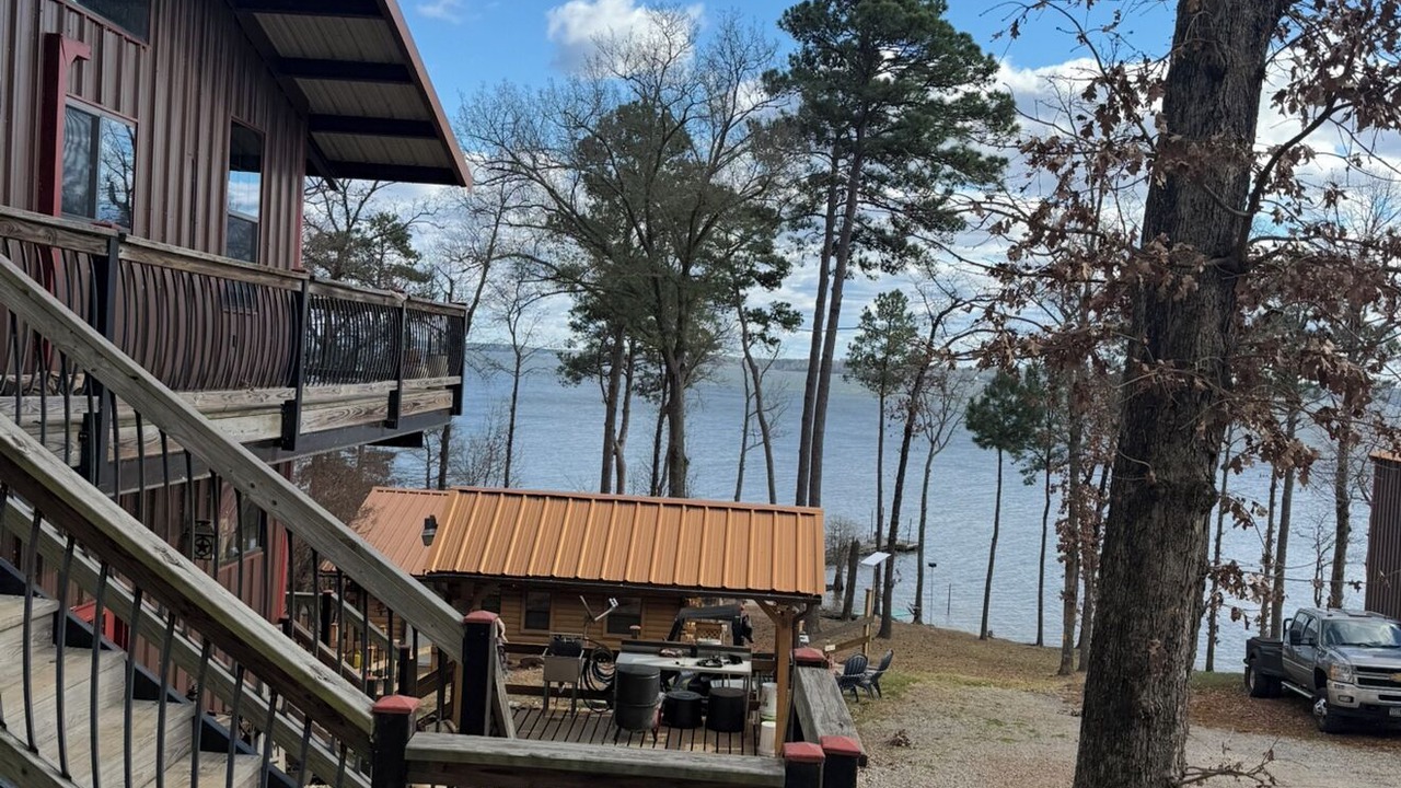 Photo of Outdoor in Avinger