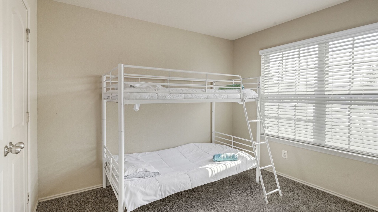 Photo of Bedroom in Channelview
