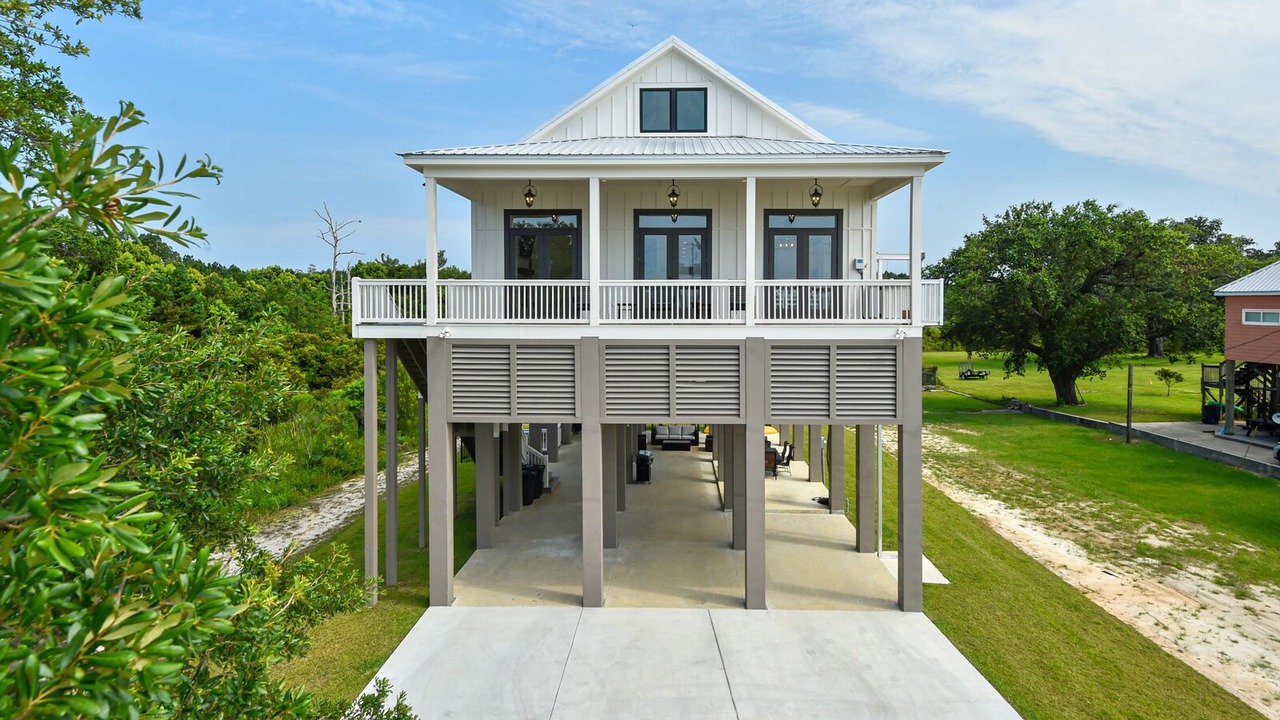 Photo of Outdoor in Waveland