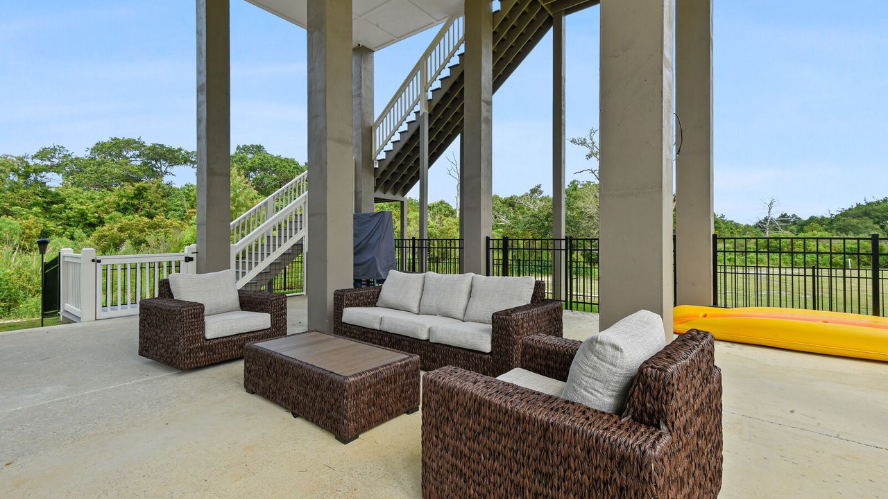 Photo of Patio Balcony in Waveland