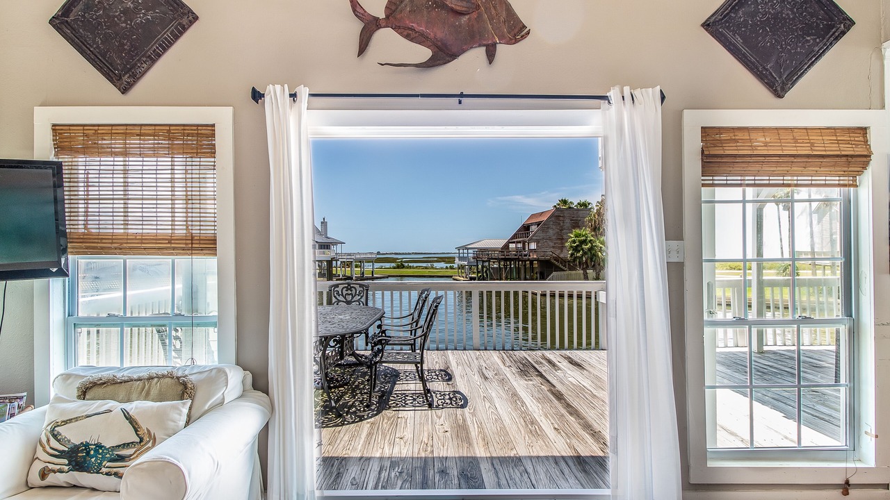 Photo of Livingroom in Jamaica Beach