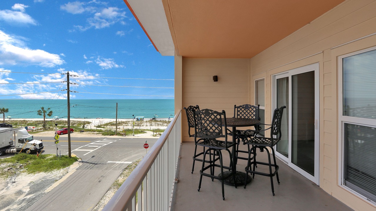 Photo of Patio Balcony in Mexico Beach