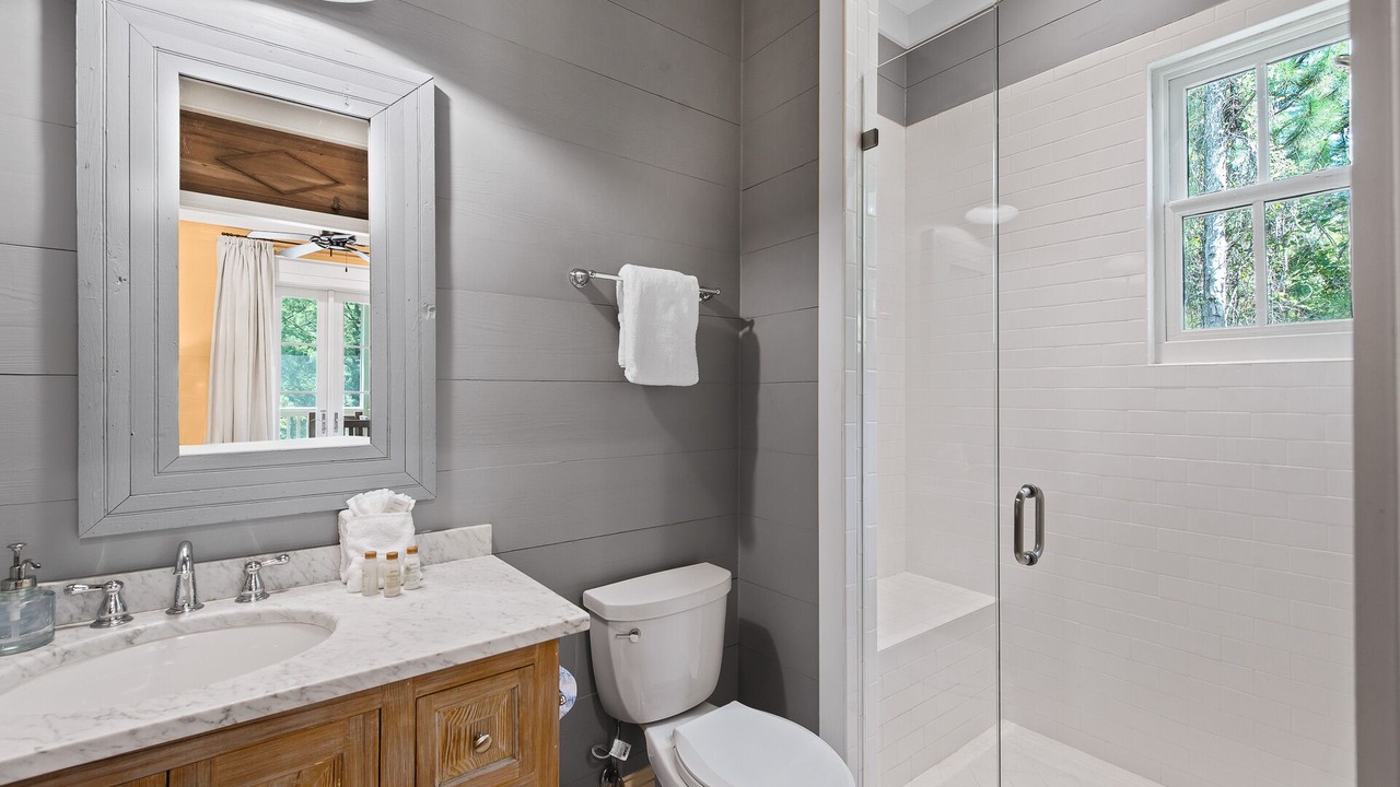 Photo of Bathroom in Forest District