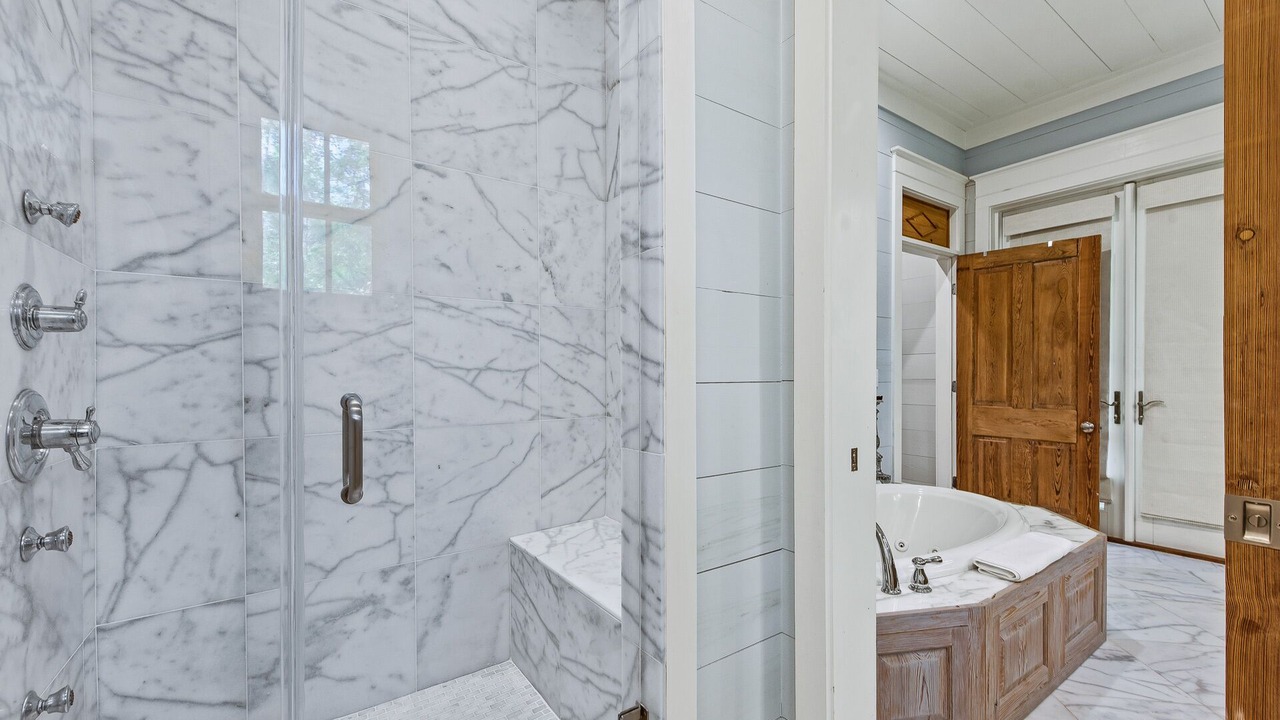 Photo of Bathroom in Forest District