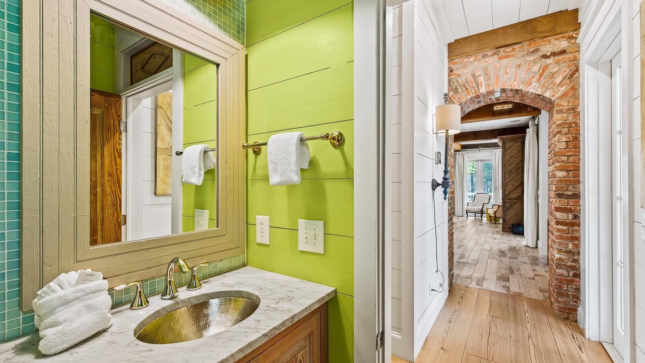 Photo of Bathroom in Forest District