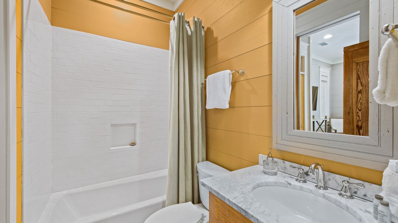 Photo of Bathroom in Forest District