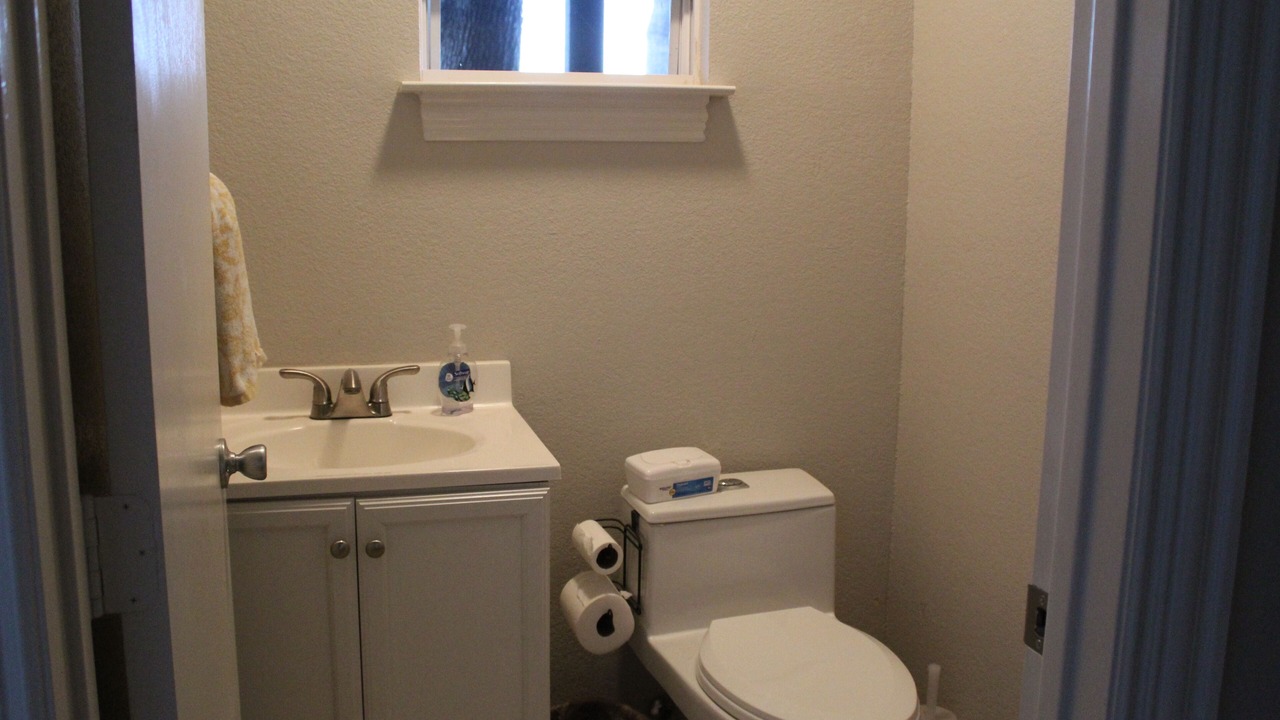 Photo of Bathroom in Seven Points