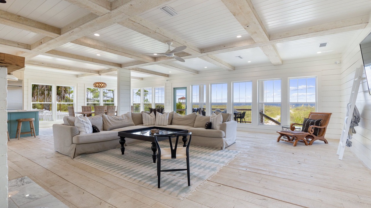 Photo of Livingroom in Alligator Point