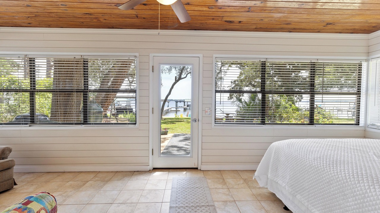 Photo of Bedroom in Lillian