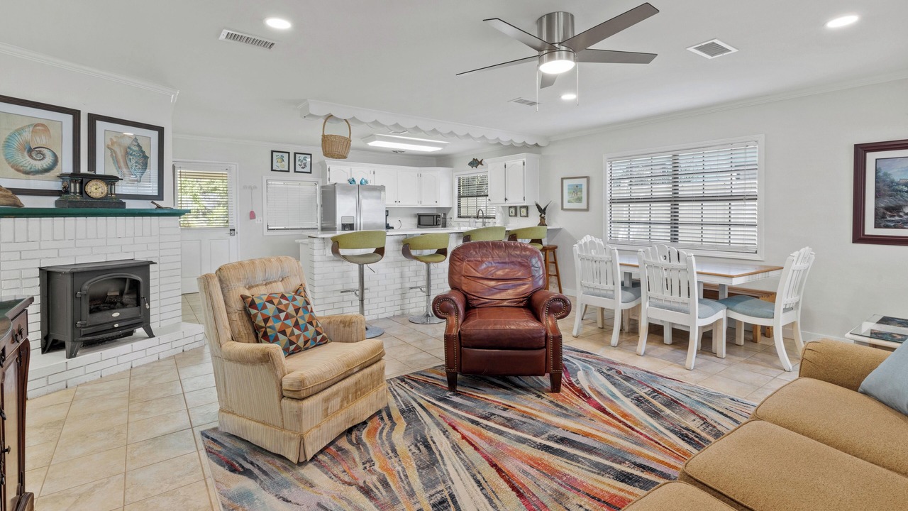 Photo of Livingroom in Lillian