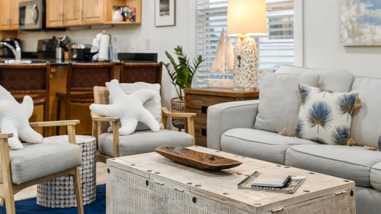 Photo of Livingroom in White's Gulfview