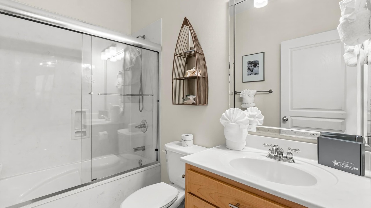 Photo of Bathroom in White's Gulfview