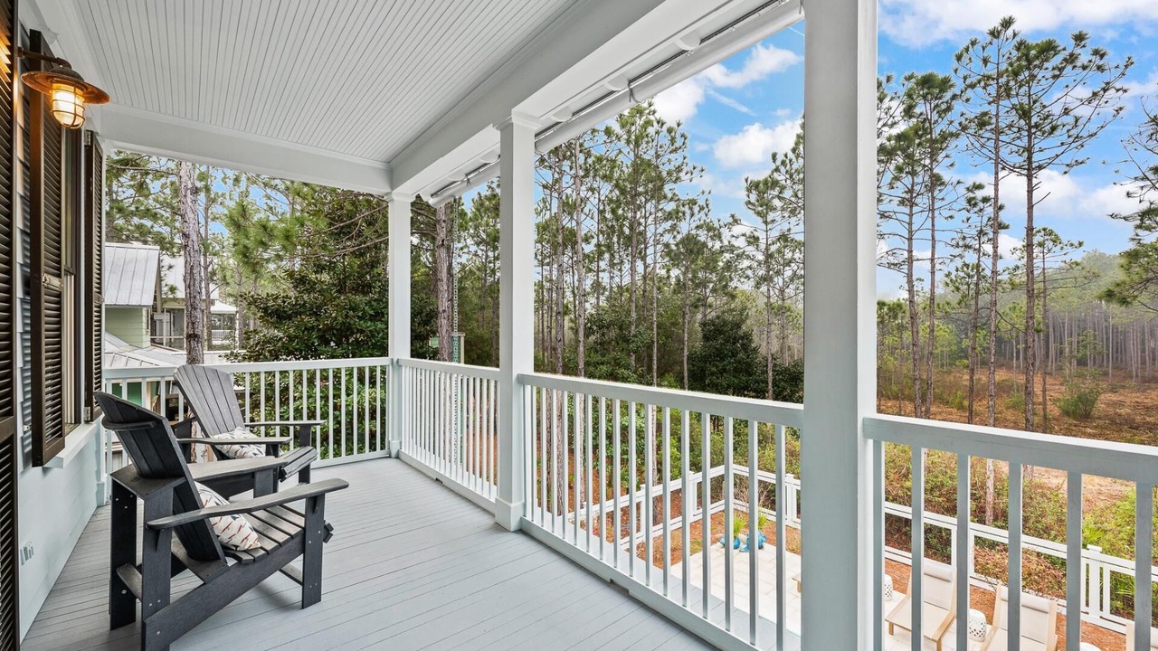Photo of Patio Balcony in Forest District