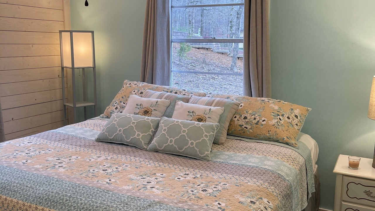 Photo of Bedroom in Jasper
