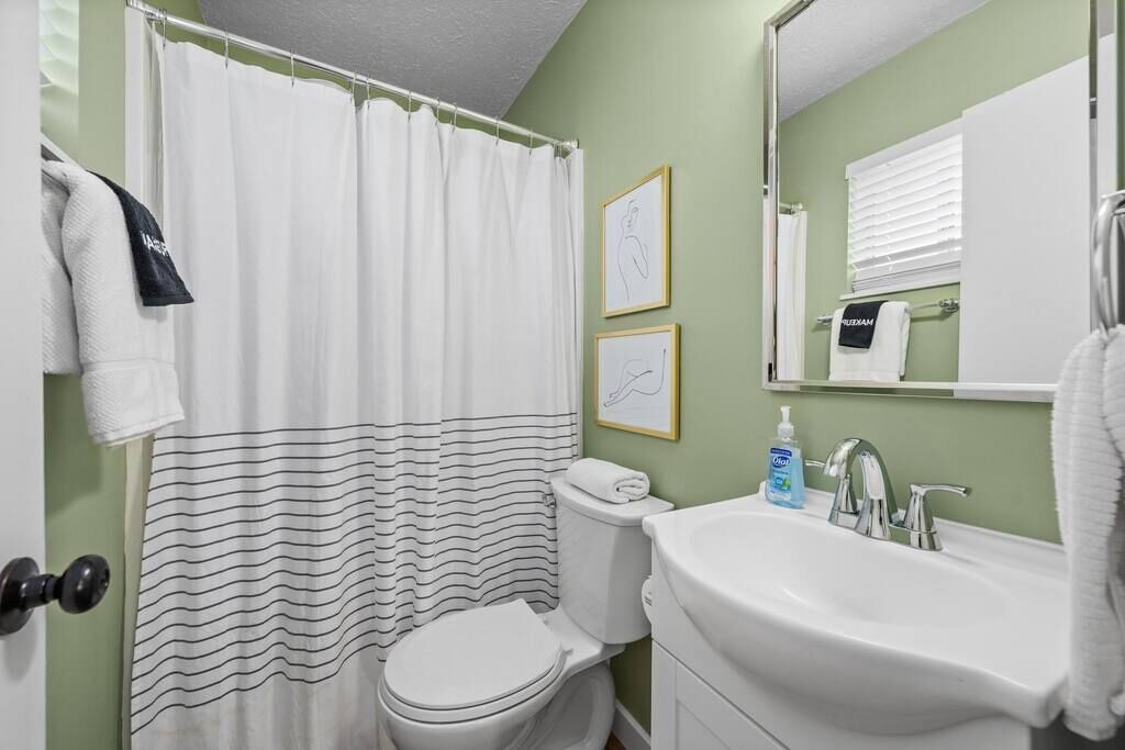 Photo of Bathroom in Lynn Haven